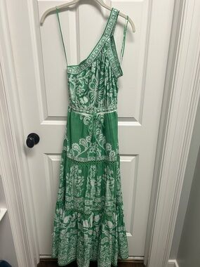 Farmrio Green One-Shoulder Floral Maxi Dress
Size XS